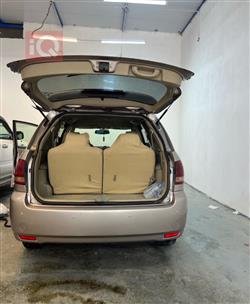 تويوتا إبسم